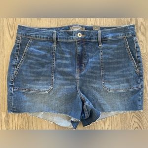Torrid Blue Jean Shorts NWT